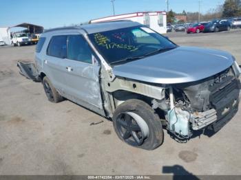  Salvage Ford Explorer