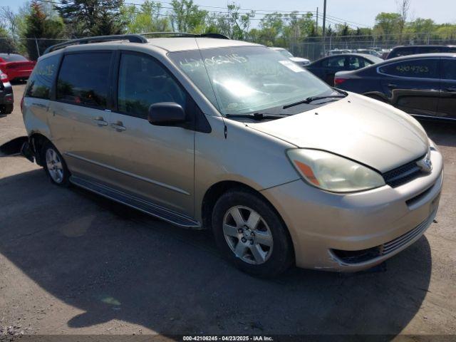  Salvage Toyota Sienna