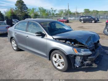  Salvage Volkswagen Jetta