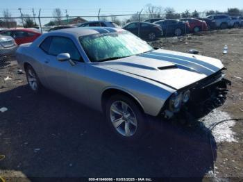  Salvage Dodge Challenger