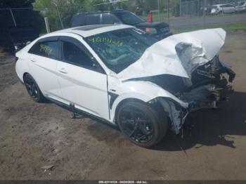  Salvage Hyundai ELANTRA