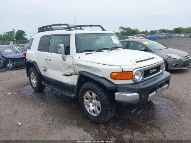  Salvage Toyota FJ Cruiser