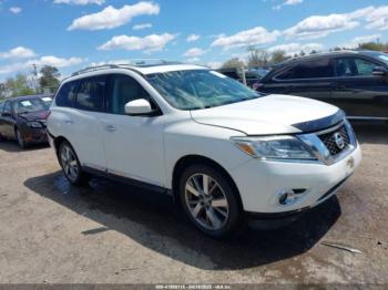  Salvage Nissan Pathfinder