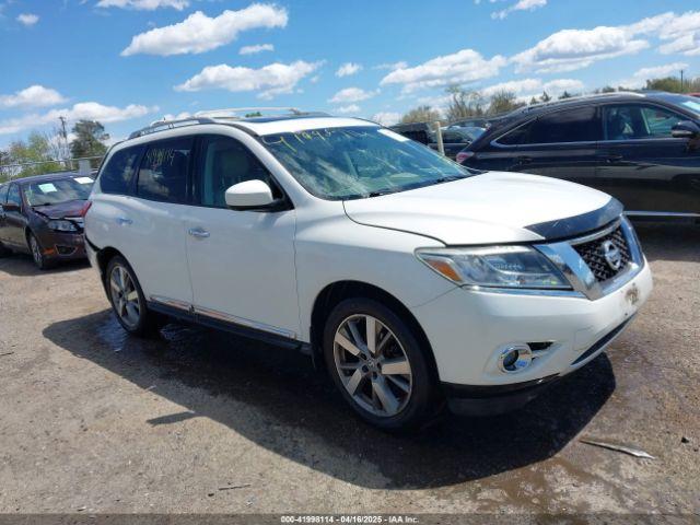  Salvage Nissan Pathfinder