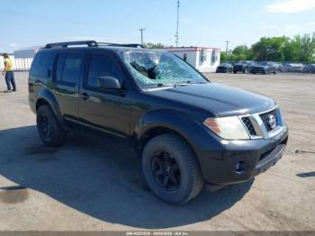  Salvage Nissan Pathfinder