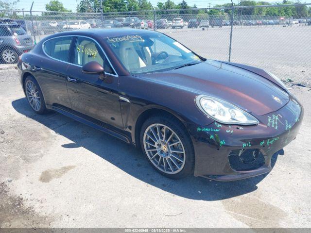  Salvage Porsche Panamera