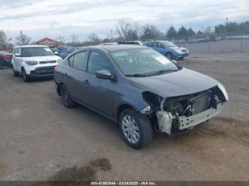  Salvage Nissan Versa