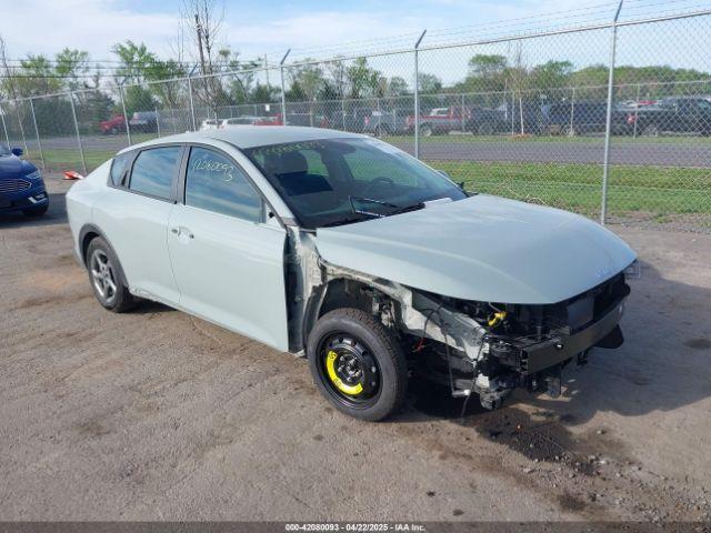  Salvage Kia K4