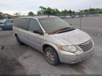  Salvage Chrysler Town & Country