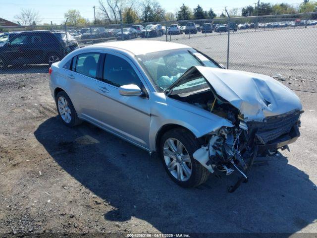  Salvage Chrysler 200