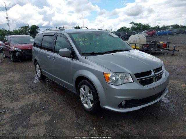  Salvage Dodge Grand Caravan
