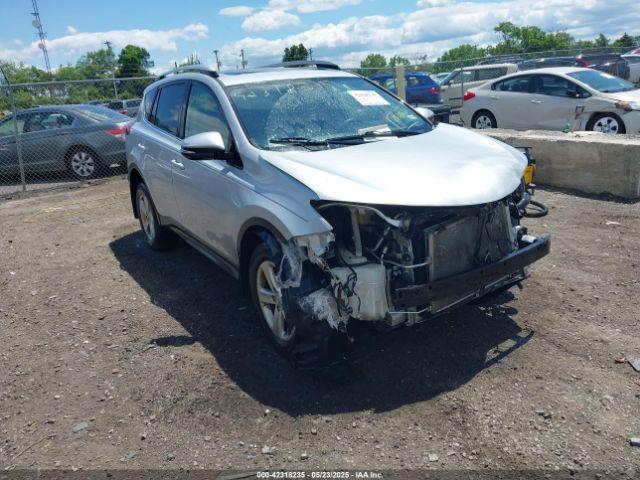  Salvage Toyota RAV4