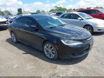  Salvage Chrysler 200