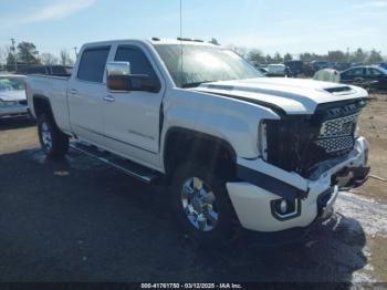  Salvage General Motors Sierra 3500HD