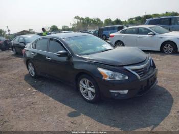  Salvage Nissan Altima