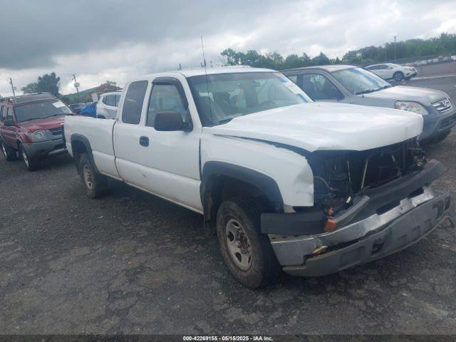  Salvage Chevrolet Silverado 2500