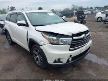  Salvage Toyota Highlander