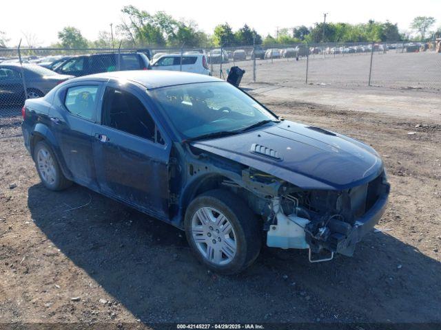  Salvage Dodge Avenger
