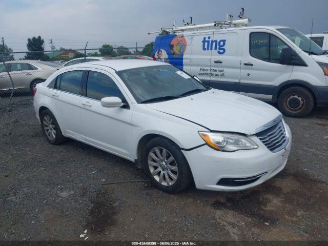  Salvage Chrysler 200
