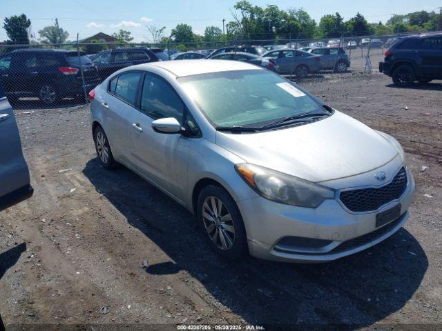  Salvage Kia Forte