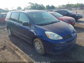  Salvage Toyota Sienna