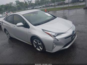  Salvage Toyota Prius