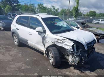  Salvage Hyundai TUCSON