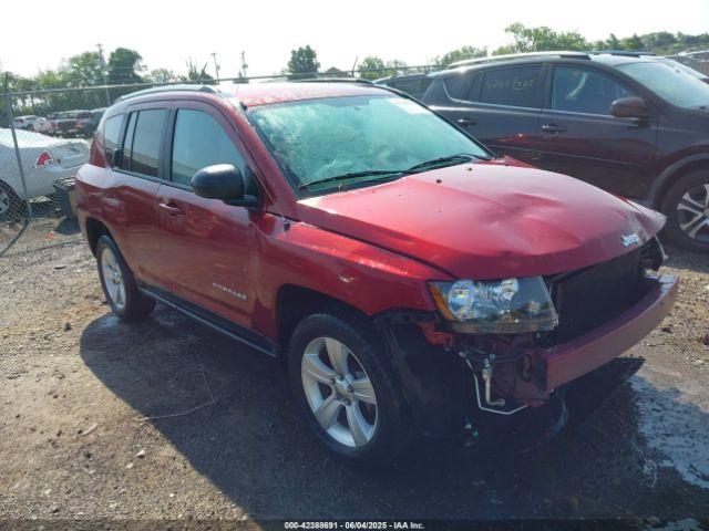  Salvage Jeep Compass