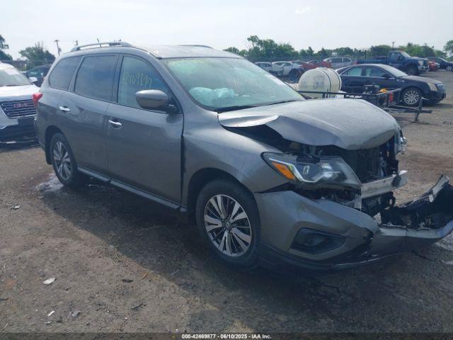  Salvage Nissan Pathfinder