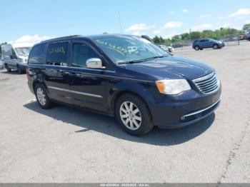  Salvage Chrysler Town & Country
