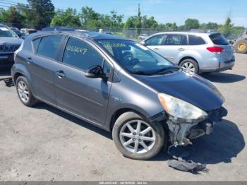  Salvage Toyota Prius c