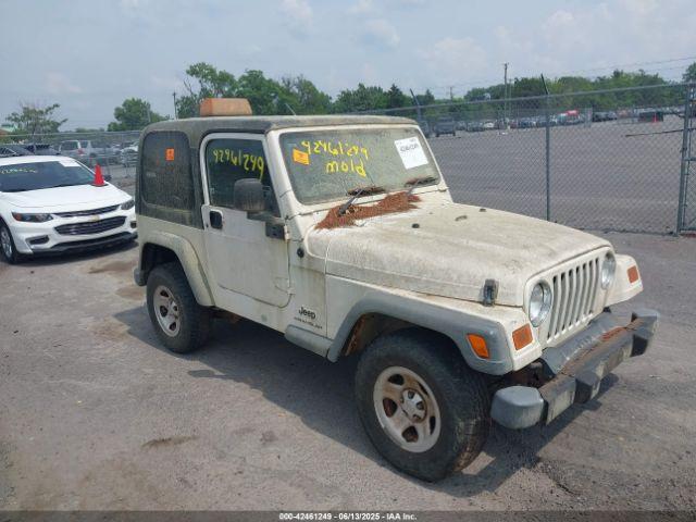  Salvage Jeep Wrangler