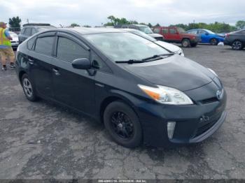  Salvage Toyota Prius