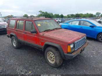  Salvage Jeep Cherokee