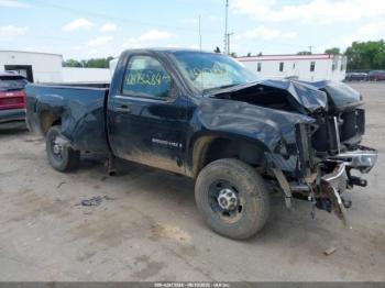  Salvage GMC Sierra 2500