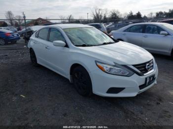  Salvage Nissan Altima