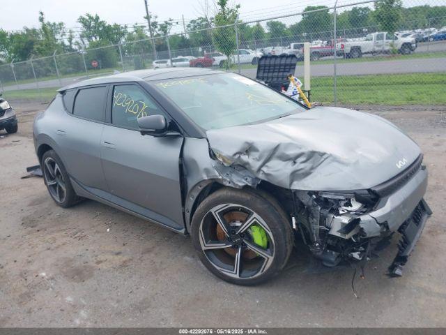  Salvage Kia EV6