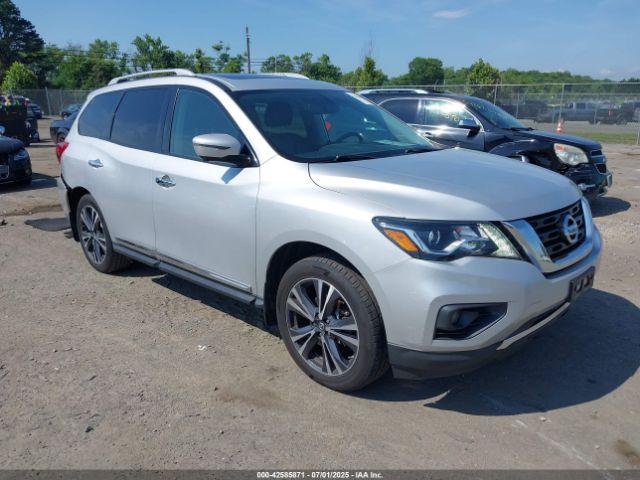  Salvage Nissan Pathfinder