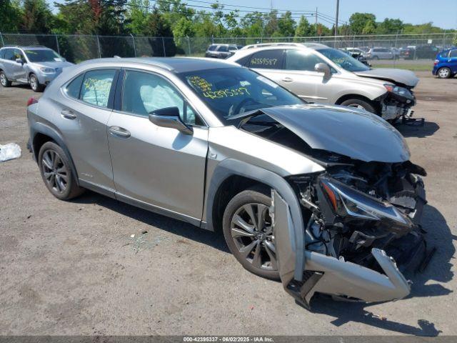  Salvage Lexus Ux