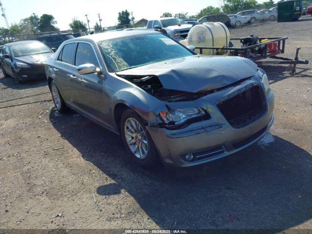  Salvage Chrysler 300