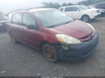  Salvage Toyota Sienna
