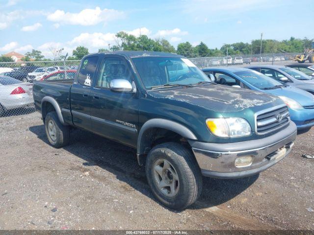  Salvage Toyota Tundra