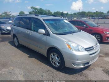  Salvage Toyota Sienna