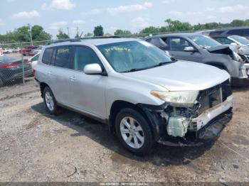  Salvage Toyota Highlander