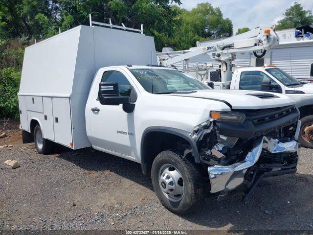  Salvage Chevrolet Silverado 3500
