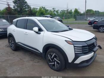  Salvage Nissan Kicks