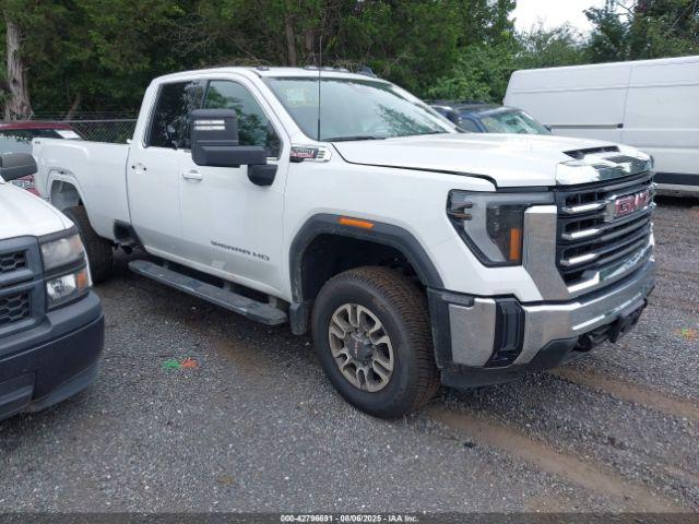  Salvage General Motors Sierra 3500HD