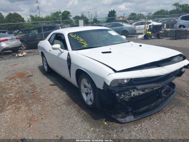  Salvage Dodge Challenger