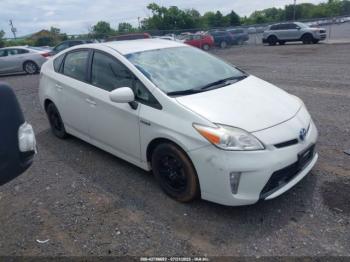  Salvage Toyota Prius