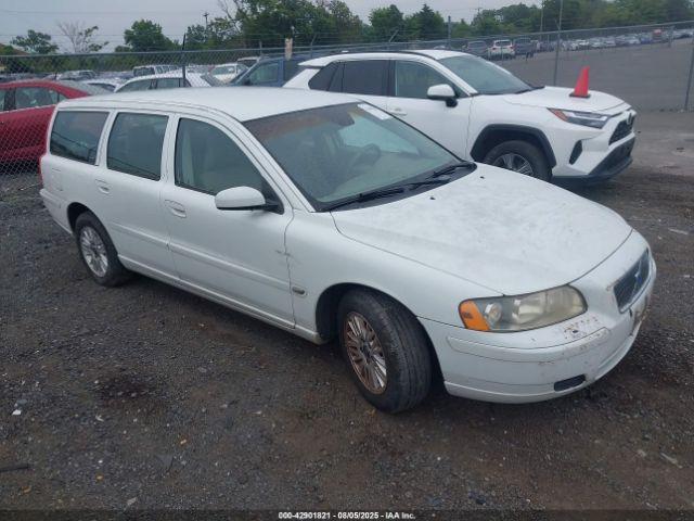 Salvage Volvo V70